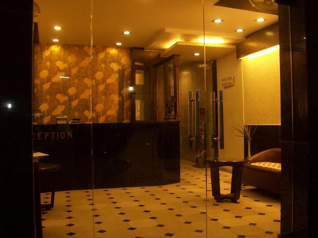 Anmol Hotel Delhi  Eksteriør billede